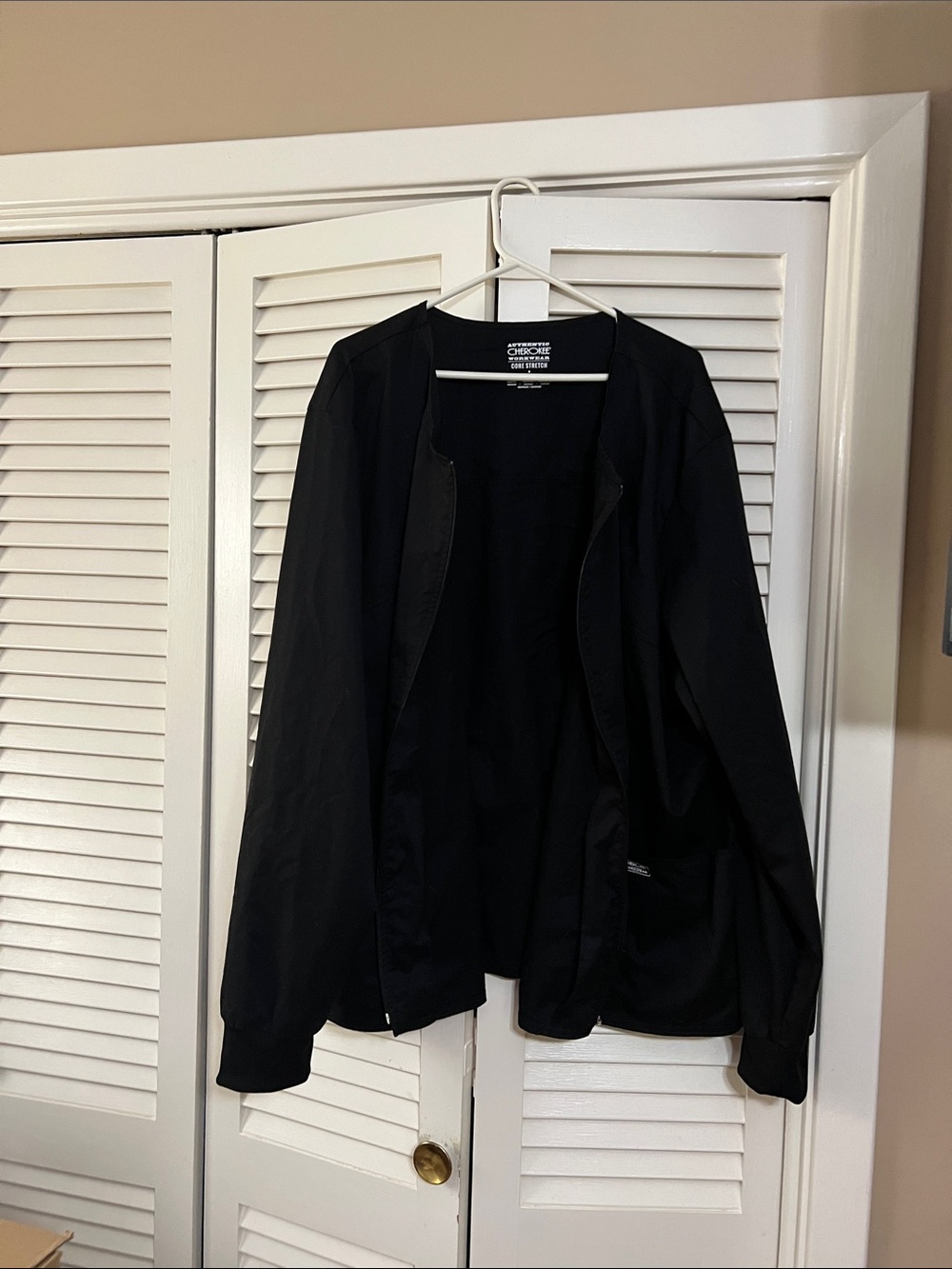 Cherokee scrub jacket  Black  Core Stretch Workwear Top NWOT